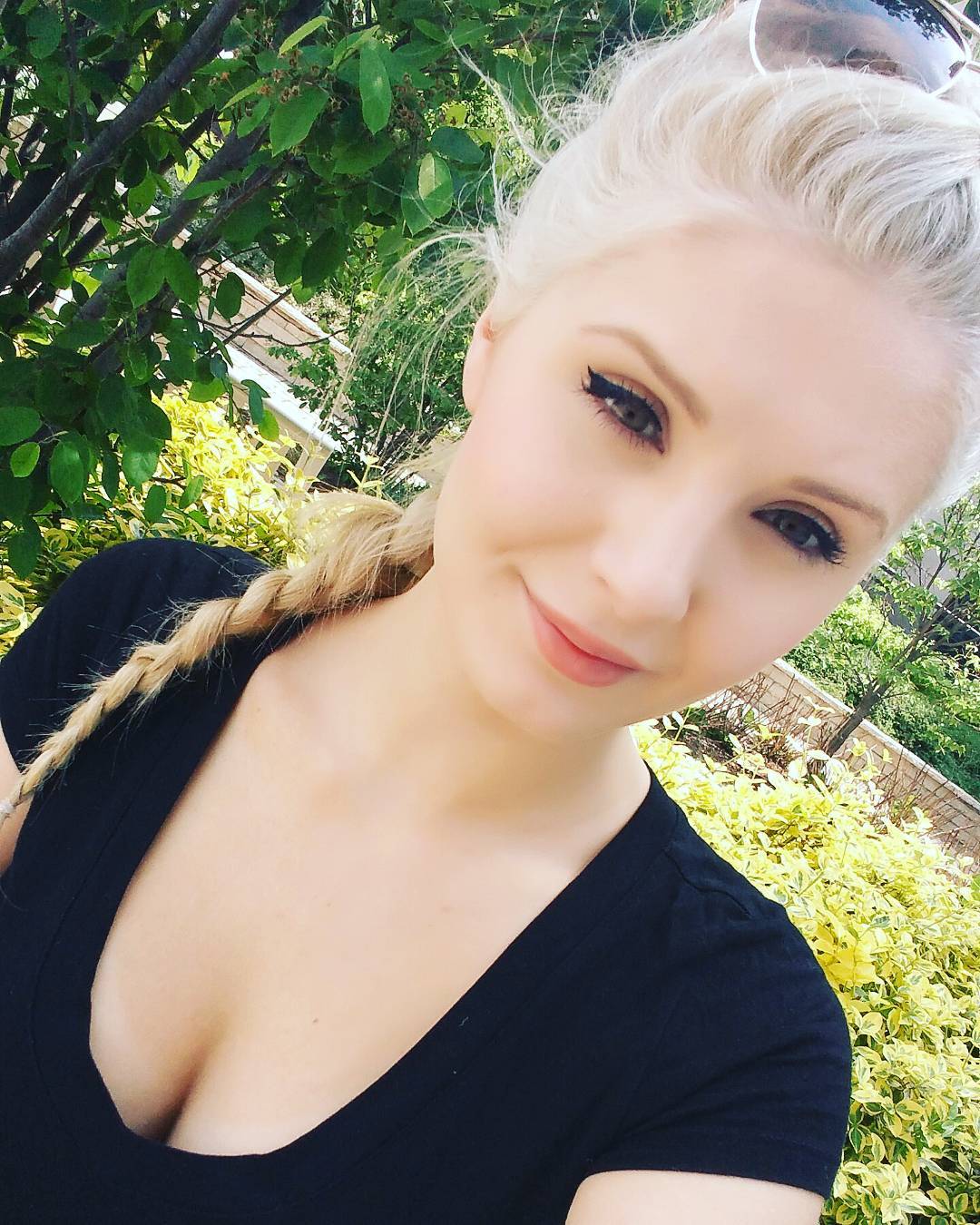 Lauren Southern Cleavage