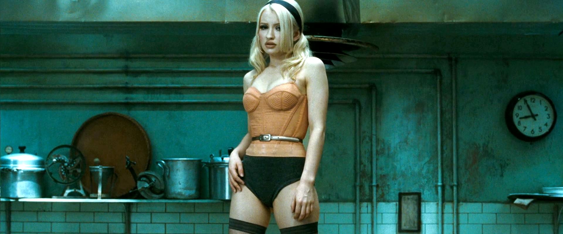 Lucy Punch Fappening